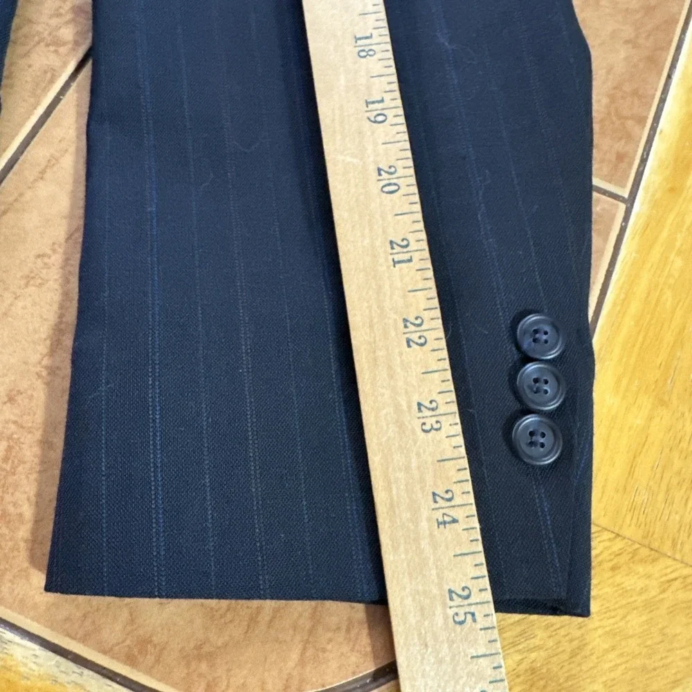 Towncraft Blue Pin Stripe 2-Piece Suit Sz 42R Jacket 38 x 32 Pant VTG Wool Blend